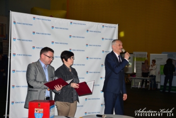 II Powiatowe Targi Edukacyjne i Targi Pracy_1