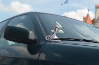 Ulotki za wycieraczkami - legalne czy nie?