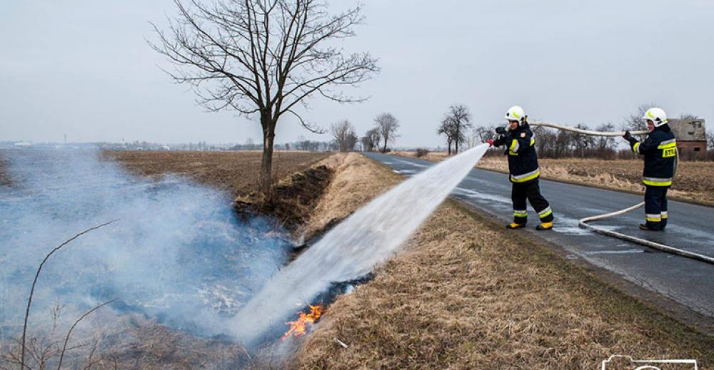 Pierwszy pożar w rowie