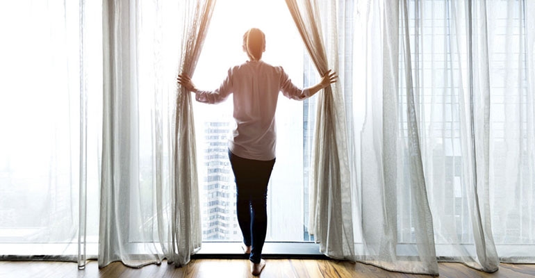 Jak dobrać dekorację okien?