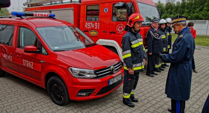 Podczas uroczystego pokazania wozu w jednostce PSP