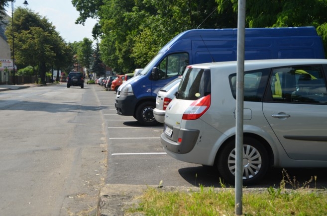 Asfalt położono na parkingu