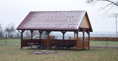 Nowa wiata w Wierzchowicach