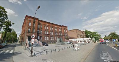 Nowe okna i podłogi w „ceramie”