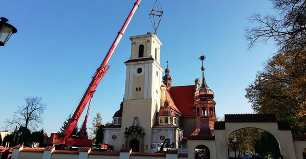 Kopuła wróciła na dach sanktuarium