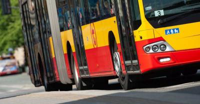 Nowe wiaty przystankowe