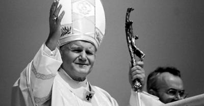 Ojcze Święty pamiętamy!