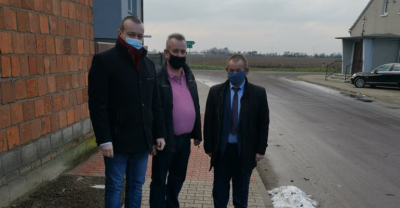 Kolejne remonty chodników w gminie