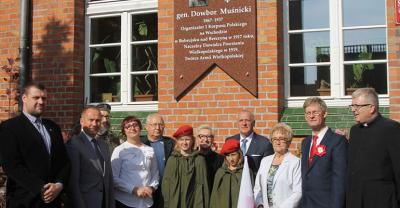 Odsłonięcie tablicy gen. broni Józefa Dowbor-Muśnickiego