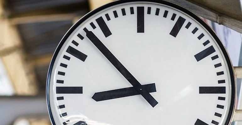 Godziny otwarcia urzędów w majówkę