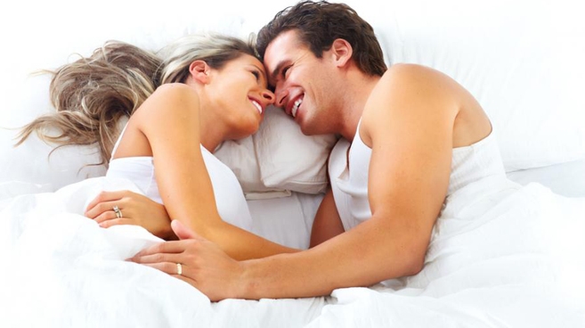 Kto jest bardziej aktywny w łóżku?