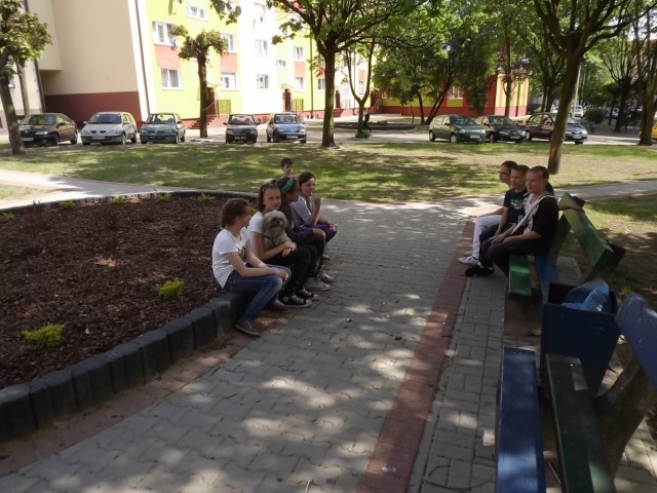 Dzieci mile spędzają czas, jednak brakuje im placu zabaw