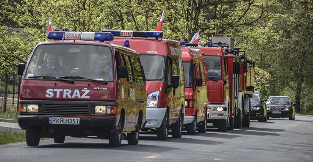 Parada wozów strażackich w Zdunach