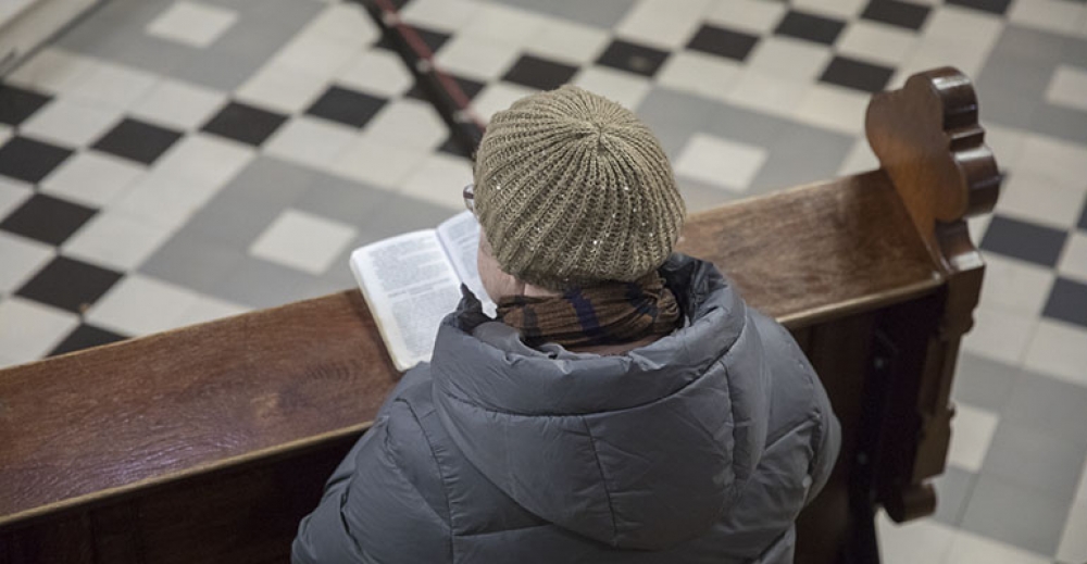 Ilu wiernych może uczestniczyć we mszy św.?