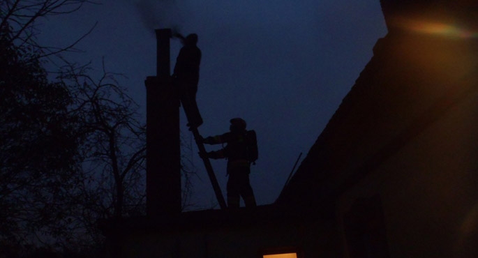 Zapaliła się sadza w kominie