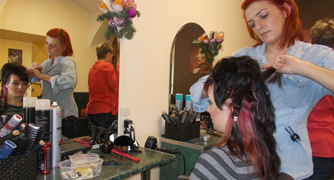 Jesteś drobnym przedsiębiorcą, np. masz zakład fryzjerski? Musisz mieć kasę fiskalną!