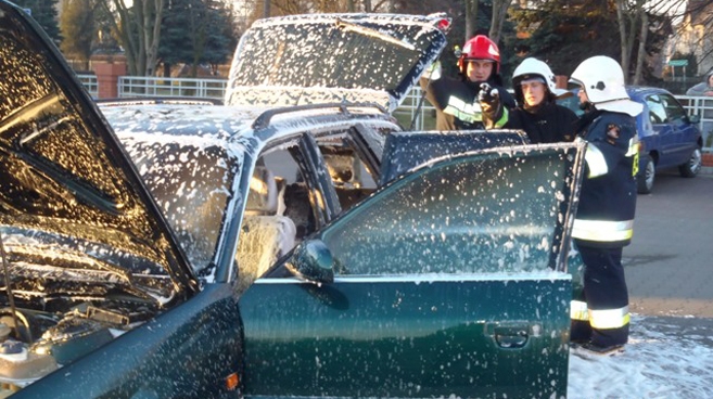 Pożar samochodu w Kobylinie