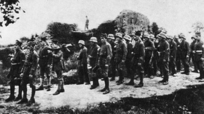 Powstańcy pod Zdunami, Być może jest to kompania kobylińska dowodzona przez ppor. Władysława Garstkę