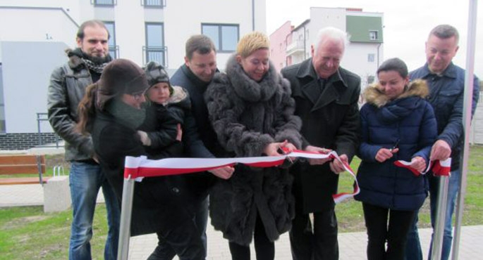 Odebrali klucze do mieszkań