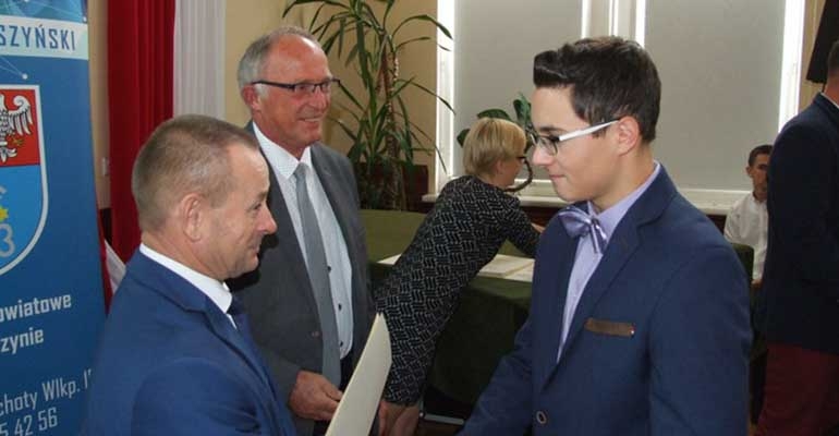 13,5 tys. dla najzdolniejszych uczniów