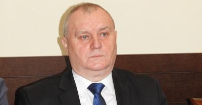 Zamiast oszczędzać, drogi trzeba naprawiać