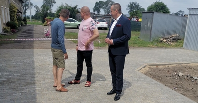 Utwardzili plac w Górce