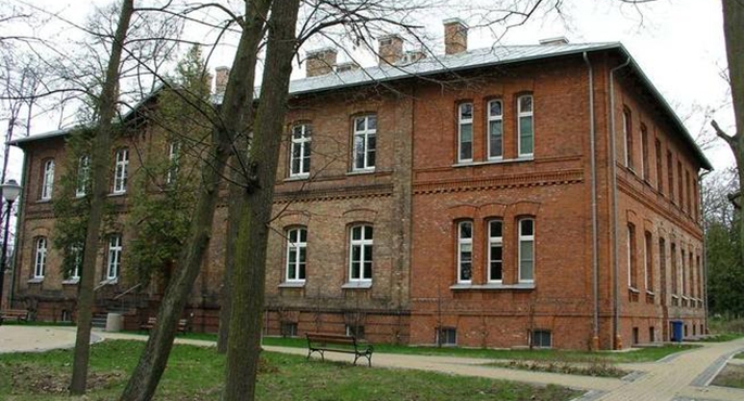 21.11.1981 r. – Tworki przyjmują pacjentów