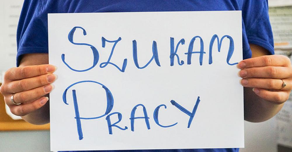 Maleje liczba bezrobotnych