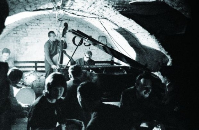 Dawne życie klubowe… Hybrydy