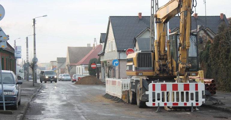 Trwa budowa kanalizacji w mieście