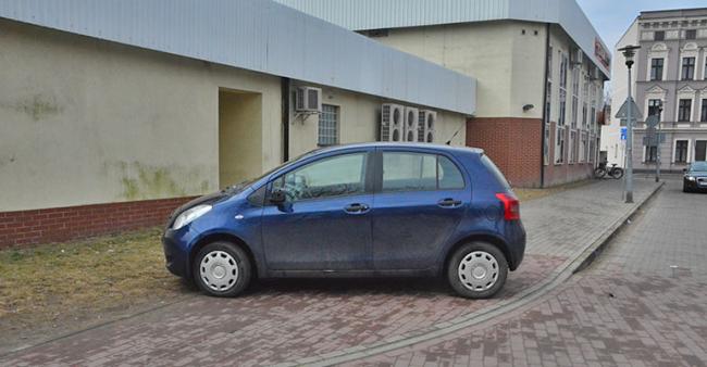 Mistrz parkowania 112