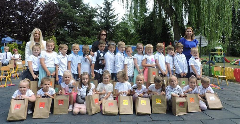 Starszaki na zawsze opuszczają przedszkole