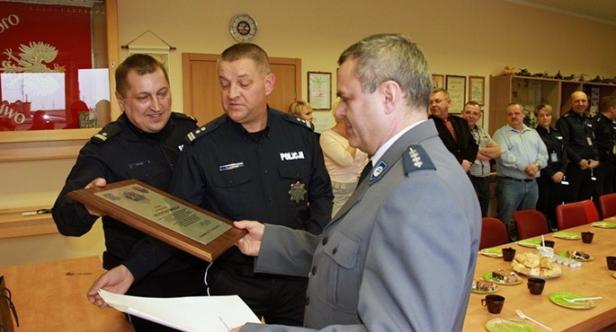 Funkcjonariusze przeszli na emeryturę