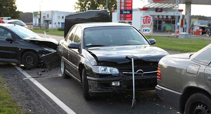 Stłuczka trzech pojazdów pod Kobylinem[gallery]