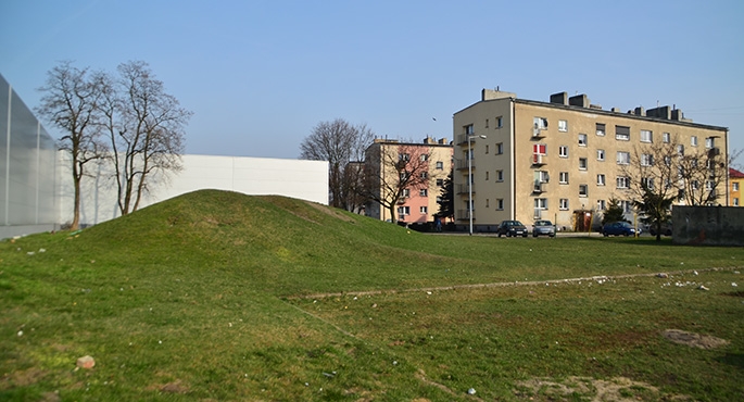 Zamiast górki będzie plac zabaw i siłownia