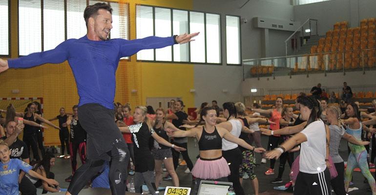 Tłumy na treningu z Qczajem