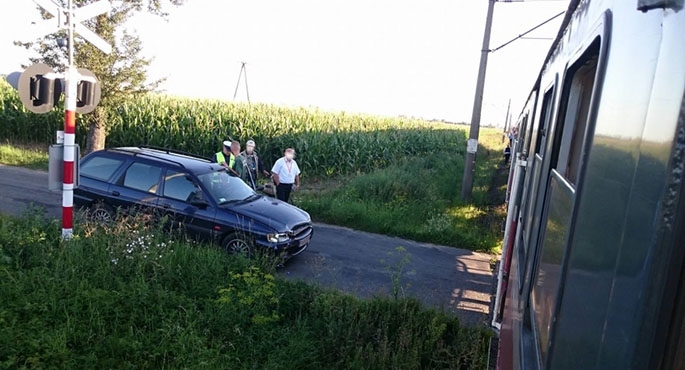 Wjechał pod pociąg