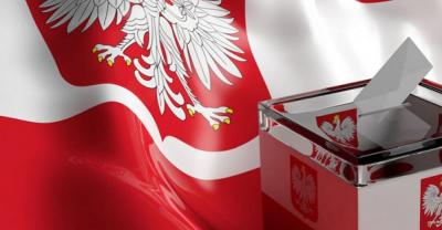 W torebce wyniosła 15 kart do głosowania