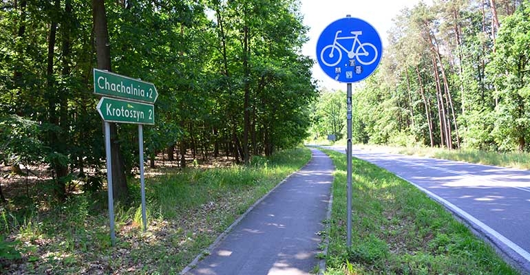 Poszerzą ścieżkę rowerową do Chachalni