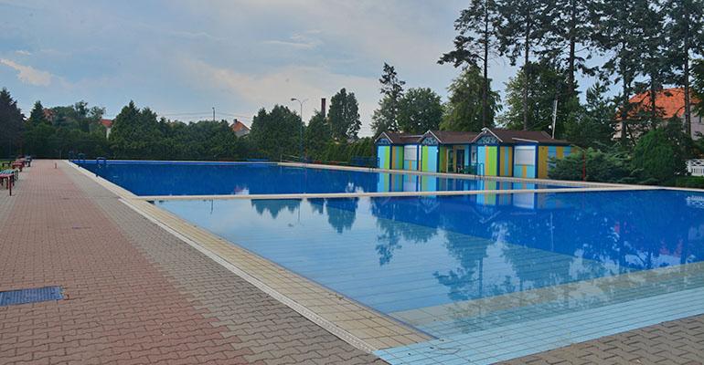 Na basen odkryty od 23 czerwca