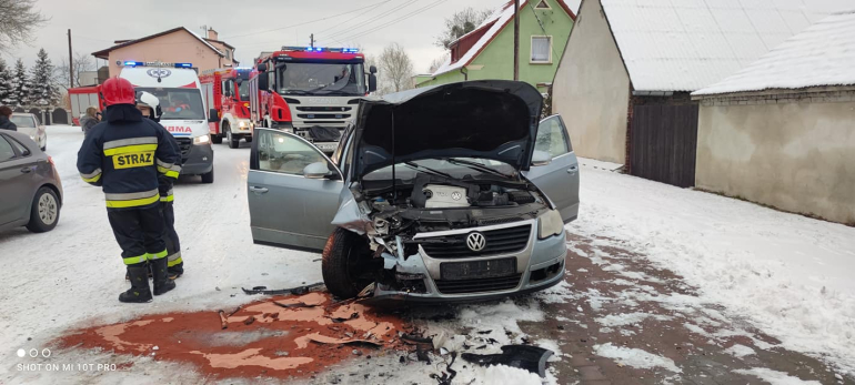 Czołowe zderzenie w Sławoszowicach
