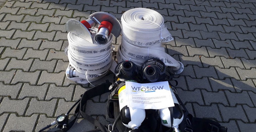 Węże i kurtyny wodne dla ochotników