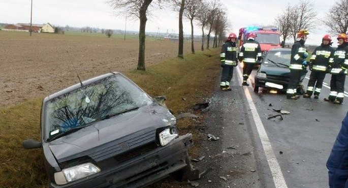 Zderzenie osobówek w Bożacinie