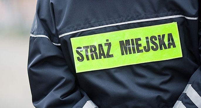 Straż Miejska pomaga odpalać pojazdy