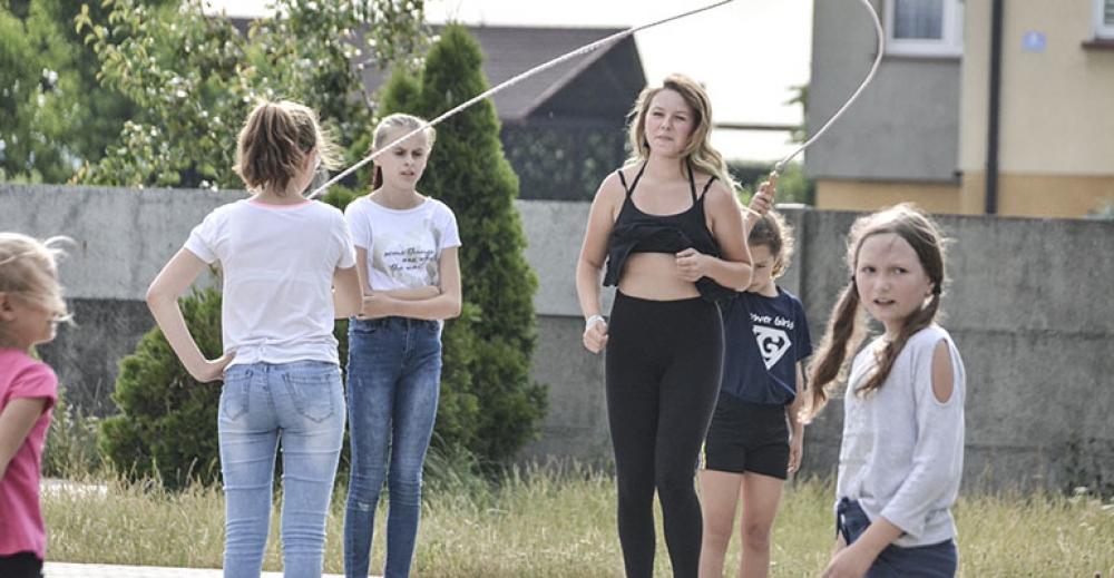 Aktywnie czas spędzali i granatem rzucali