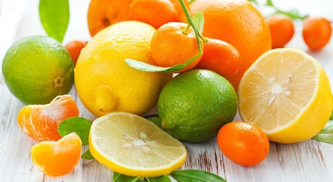 Cytrusy odmłodzą skórę