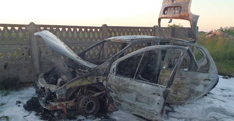 Samochód spłonął