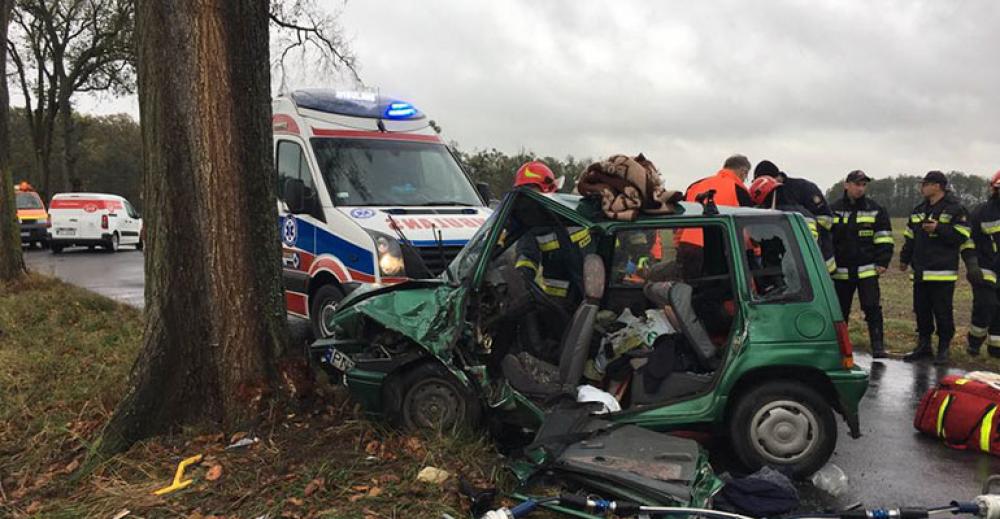 66-latek zakleszczony w pojeździe