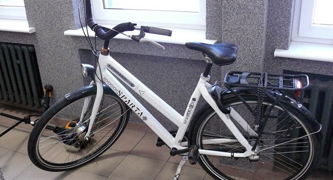 Łupy schował w rowie