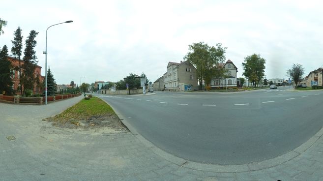 Obok I Liceum Ogólnokształcącego